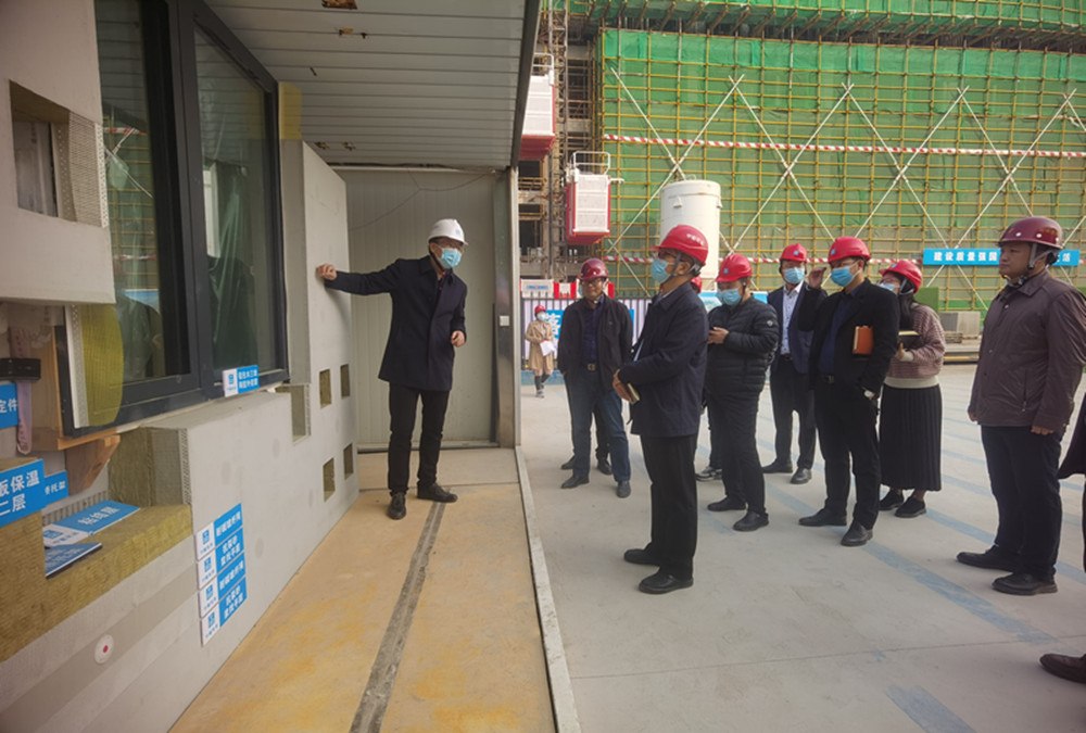 航空港區重點(diǎn)辦領(lǐng)導帶隊赴外國語(yǔ)港區項目調研交流項目代建工作