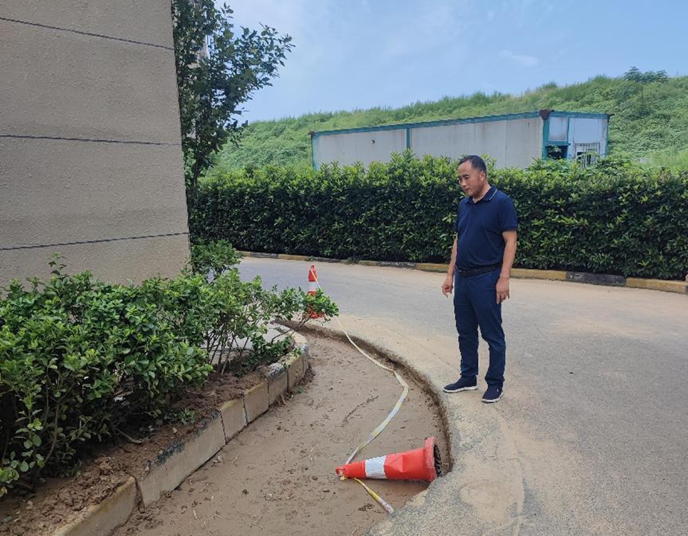 集團公司黨委委員、副總經(jīng)理祁紅軍到柳林安置區檢查督導消防整改和驗收工作