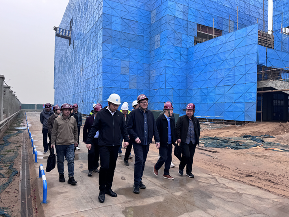 鄭州市建設投資集團有限公司黨委委員、紀委書(shū)記張煉帶隊調研六十七高項目建設